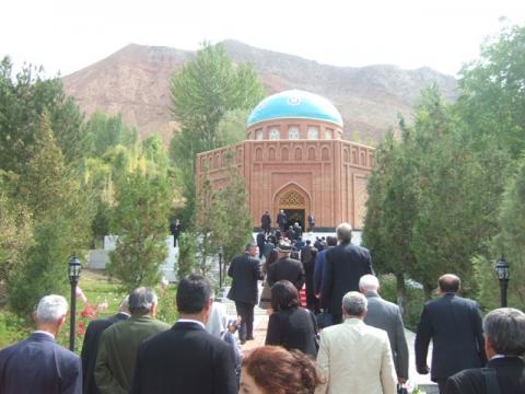 شرکت در آیین بزرگداشت هزارو یکصدو پنجاهمین سال رودکی ، شاعر پارسی گو در تاجیکستان