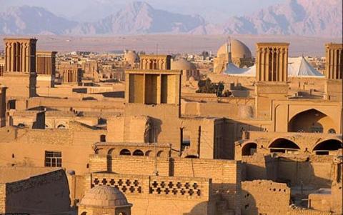  یزد، نخستین شهر خشتی جهان چه سهمی از فهرست آثار یونسکو دارد؟
